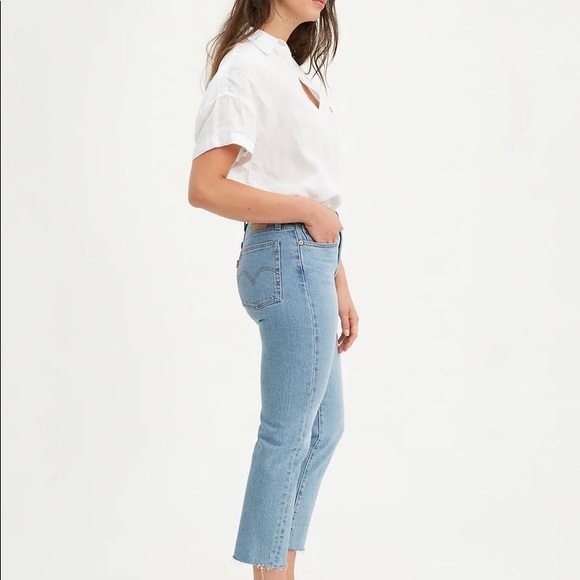 Levi’s Wedgie Straight Ankle in Tango Hustle - Picture 3 of 3